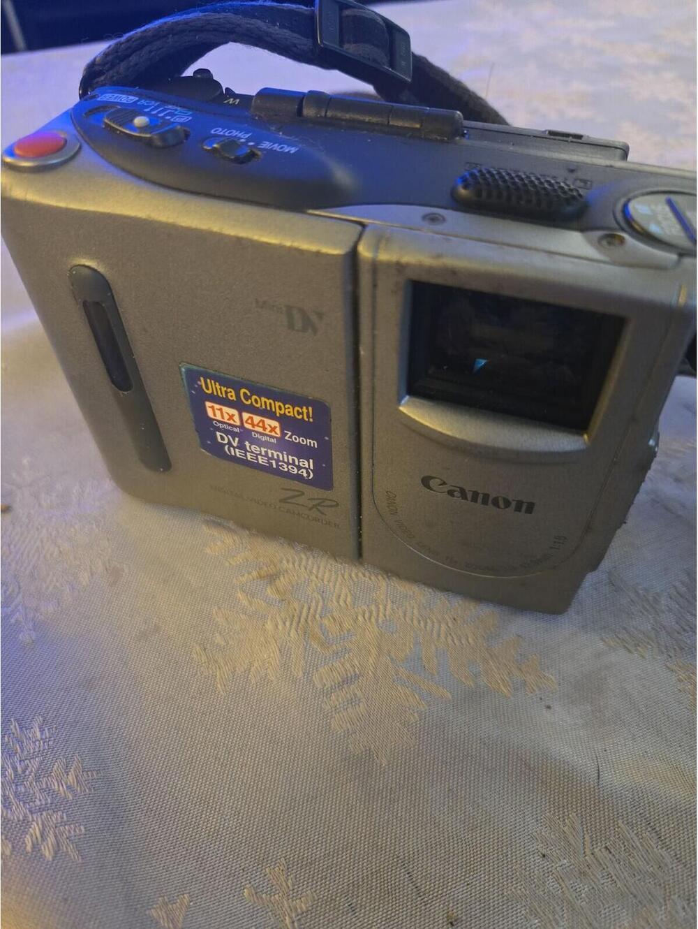 Vintage Canon ZR Mini DV Digital Video Camcorder December 1998 Untested - Picture 7 of 7